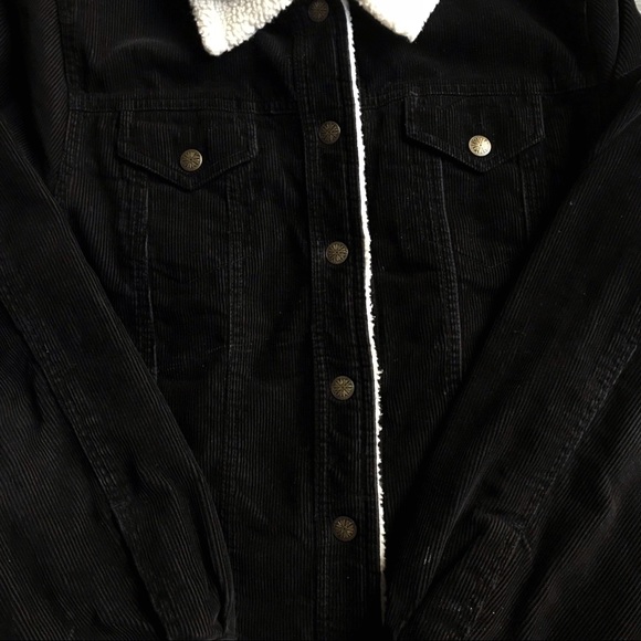vintage corduroy jacket with white sherpa inlining - Picture 4 of 6
